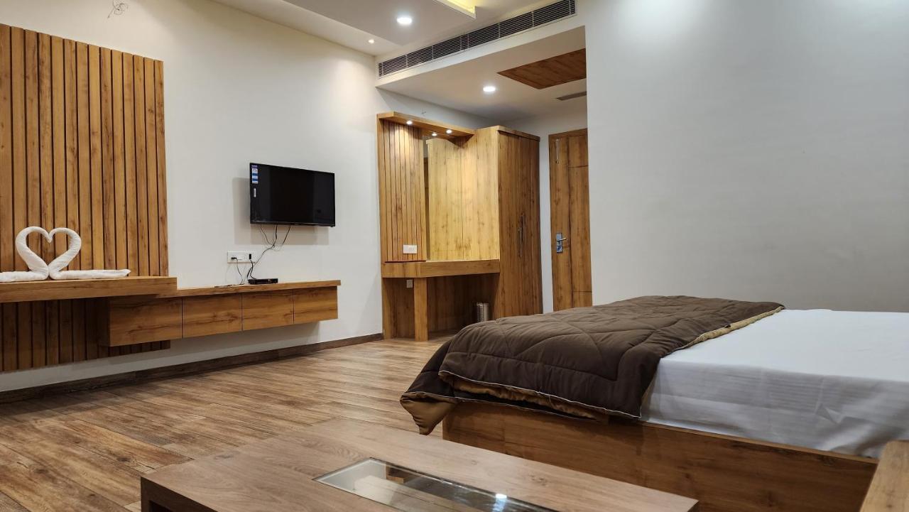Aanandam Greens 호텔 Sehore 외부 사진