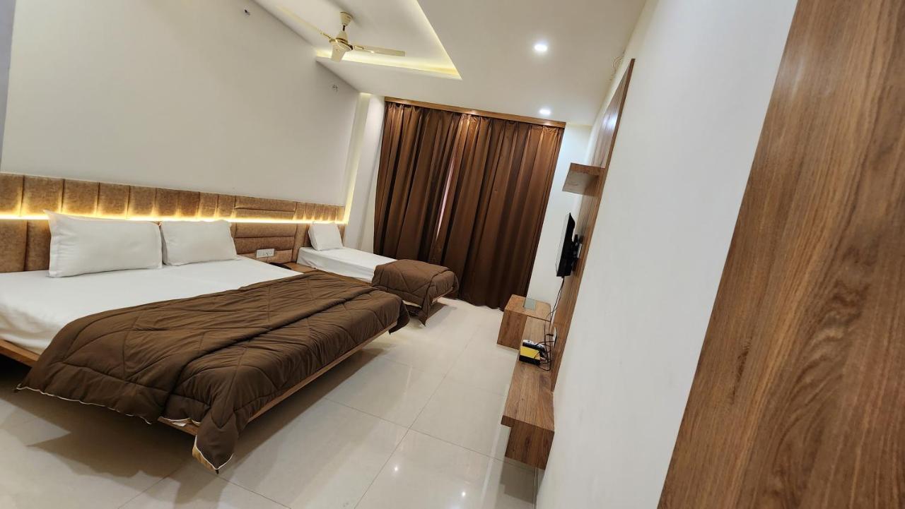 Aanandam Greens 호텔 Sehore 외부 사진
